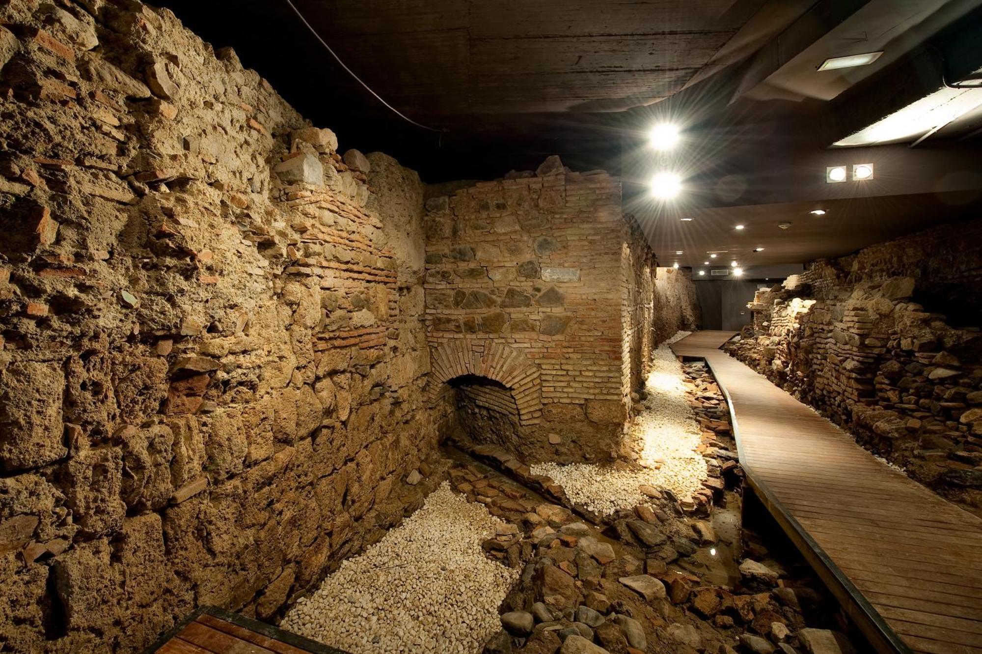 فندق فينتشي سيليثيون بوسادا ديل باتيو مالقة المرافق الصورة The Roman bath