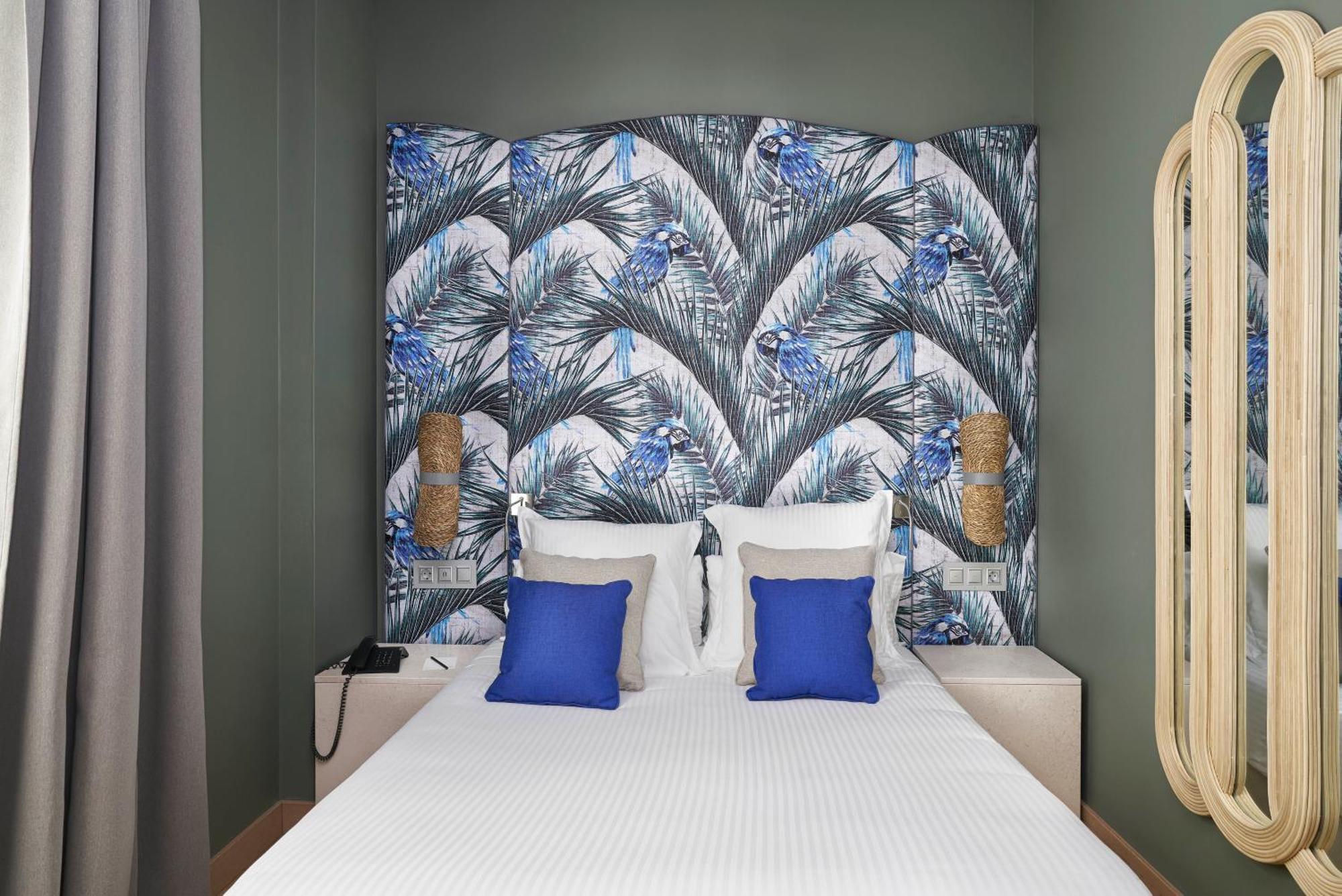 فندق فينتشي سيليثيون بوسادا ديل باتيو مالقة الغرفة الصورة A room at the hotel